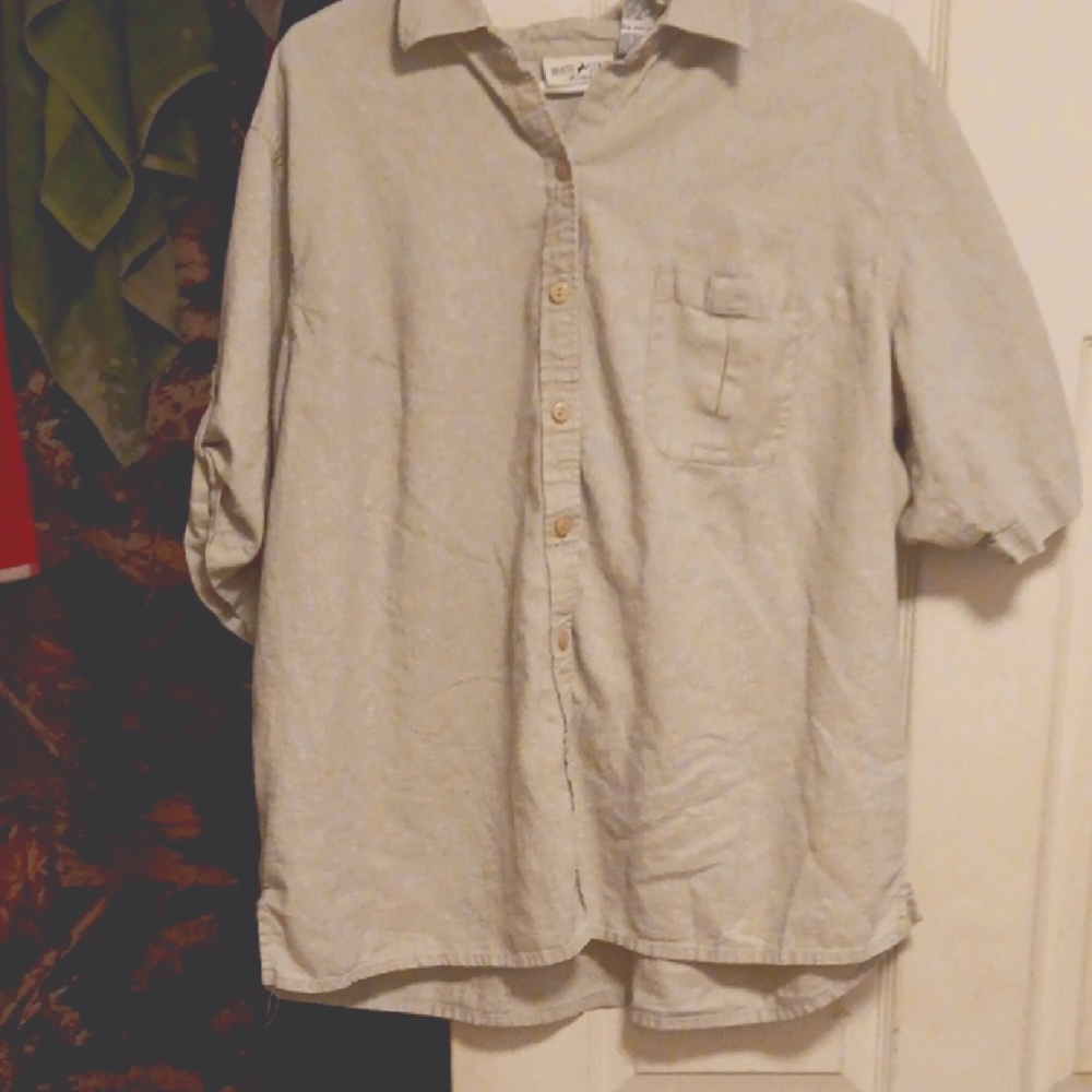 Older Vintage Womans Button Up Shirt,no Stains,holes,or Rips. Size